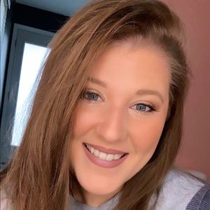 Meet your Posher, Alexandra